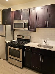 1355 W Touhy Ave unit 2S - Chicago, IL