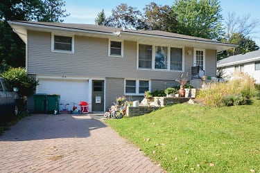 2114 24th St NW - Rochester, MN