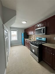 142-55 122nd Ave - Queens, NY