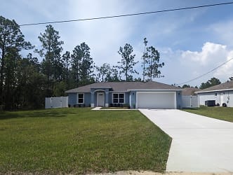 1427 W Cary Dr - Citrus Springs, FL