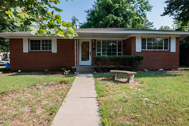 516 Manor Dr - Norman, OK