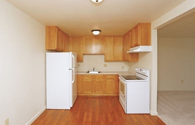 Twin Pines Manor Apartments - Sunnyvale, CA