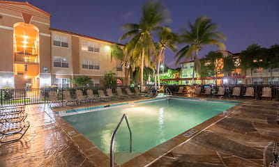 The Upton Apartment Homes - Hollywood, FL