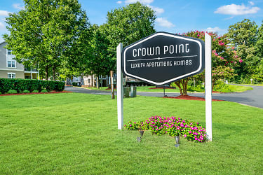 Crown Point Luxury Apartments - Concord, NC