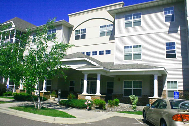Birch Glen Apartments - Maplewood, MN