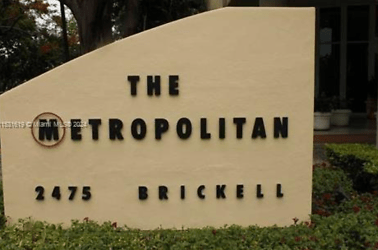 2475 Brickell Ave - Miami, FL