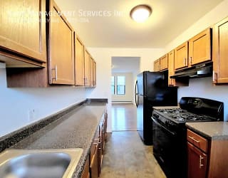 3215 W Diversey Ave - Chicago, IL