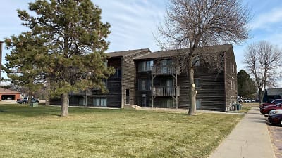 4901 S Marion Rd unit 02 - Sioux Falls, SD