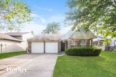 6412 Perry Pines Ct - Indianapolis, IN