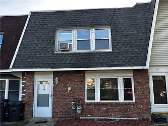 64 Patio Rd - Middletown, NY