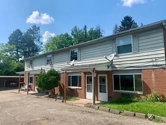 1909 Ferndale Rd NW unit 11 - Canton, OH