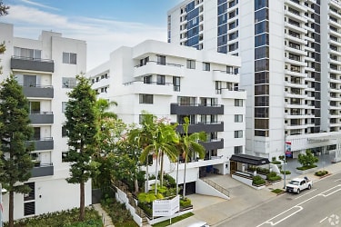 10636 Wilshire - Luxury Doorman Building Apartments - Los Angeles, CA