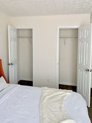 Room For Rent - East Point, GA