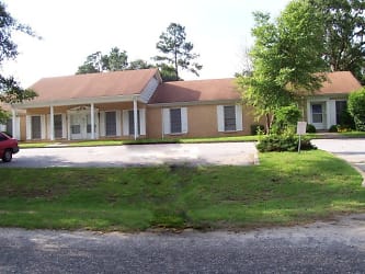 113 Willow Dr - Sumter, SC