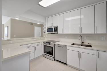 3701 N Country Club Dr unit 907 - Aventura, FL