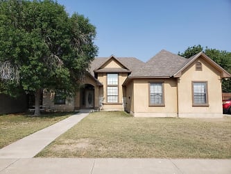 2105 North Point Drive - Eagle Pass, TX