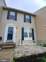 8912 Oxley Forest Ct - Laurel, MD