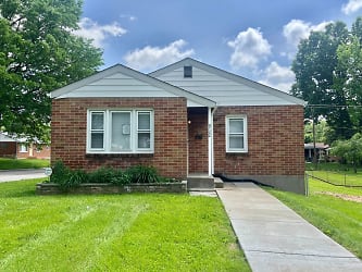 9100 Stansberry Ave - Berkeley, MO