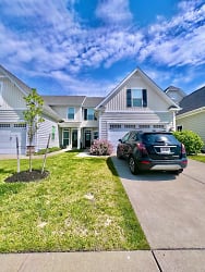 3334 Cres Falls Way - Maineville, OH