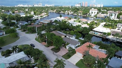 1806 NE 22nd Terrace - Fort Lauderdale, FL