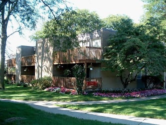 River Drive Apartments - Ypsilanti, MI