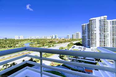 3300 NE 192 St unit 1108 - Aventura, FL