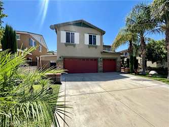 16165 Twinberry Ct - Fontana, CA