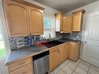 578 Filmore Ave - undefined, undefined