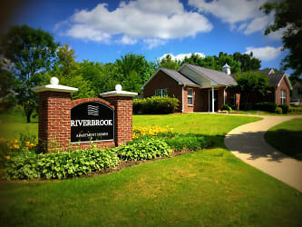 Riverbrook Apartments - Brownsville, TN