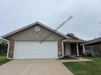 9125 Orchard Blvd - Midwest City, OK