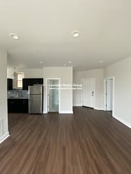 4352 N Troy St - Chicago, IL