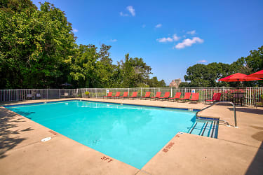 Woodberry Apartments - Asheville, NC