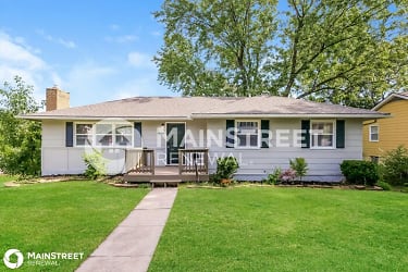 12800 E 49th Terrace S - Independence, MO