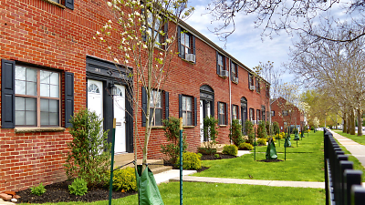 Foundry By The Park Townhomes Apartments - Dundalk, MD