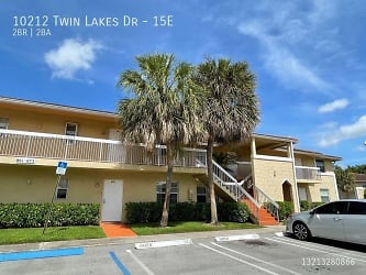 821 Twin Lakes Dr #31-H - Coral Springs, FL