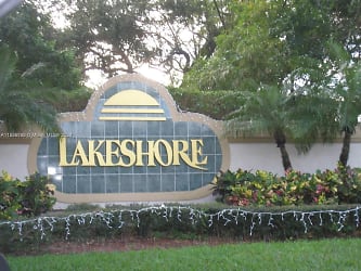 51 N Lakeshore Dr #51 - Hypoluxo, FL
