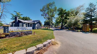 540 Sunnyside Ave unit 3 - Modesto, CA