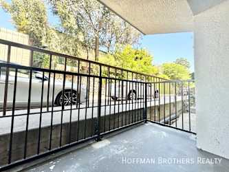 3947 Los Feliz Blvd unit 110 - Los Angeles, CA