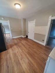 3220 W Greenfield Ave unit 3220A - Milwaukee, WI