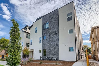 3372 S Pearl St unit E - Englewood, CO