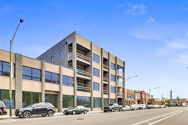 2827 N Clybourn Ave - Chicago, IL