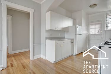 4410 N Rockwell St unit 1 - Chicago, IL