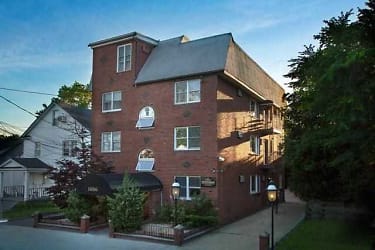 Fairfield Townhouse At Woodmere Apartments - Woodmere, NY