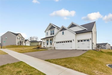 18445 58th Ave N - Plymouth, MN