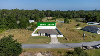 227 Oak Ln Loop - Ocala, FL