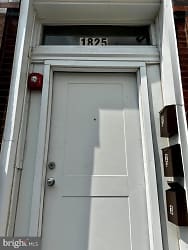 1825 Master St #2 - Philadelphia, PA
