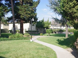 Kingston Place Apartments - Walnut Creek, CA