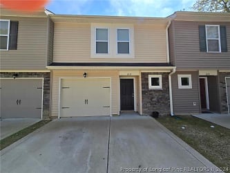 2632 Middle Br Bnd - Fayetteville, NC