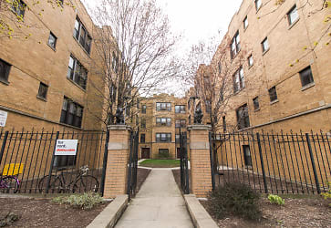 2624 N Rockwell St unit 1 - Chicago, IL