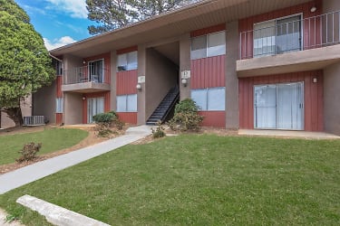Villas De Las Colinas 2 Apartments - Atlanta, GA